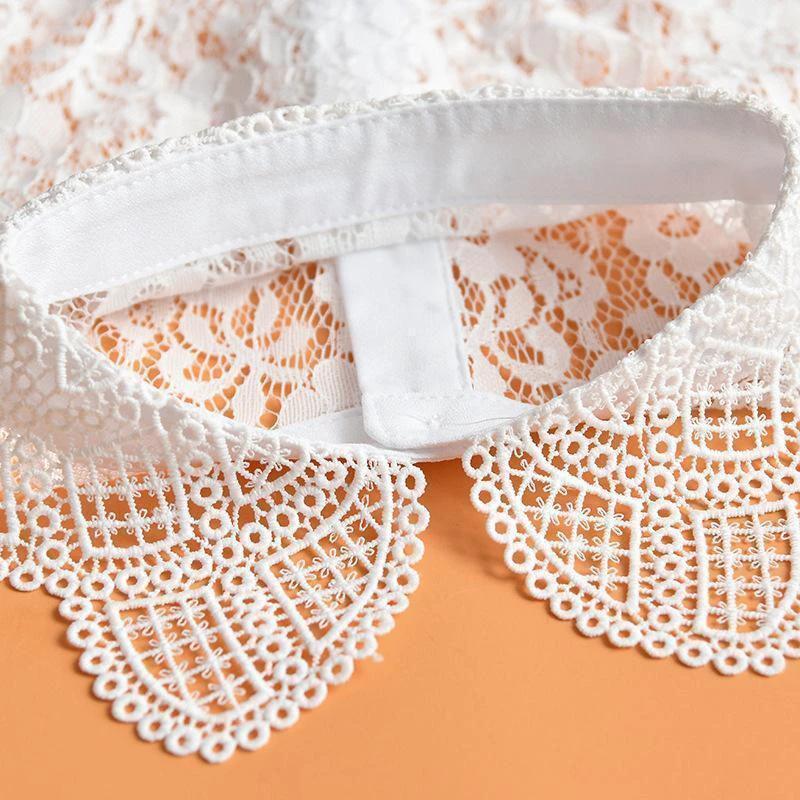 Women's blouse with lace insert by Bowlift