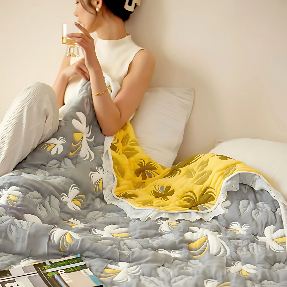 Elegant Floral Summer Blanket by Casa & Beyond