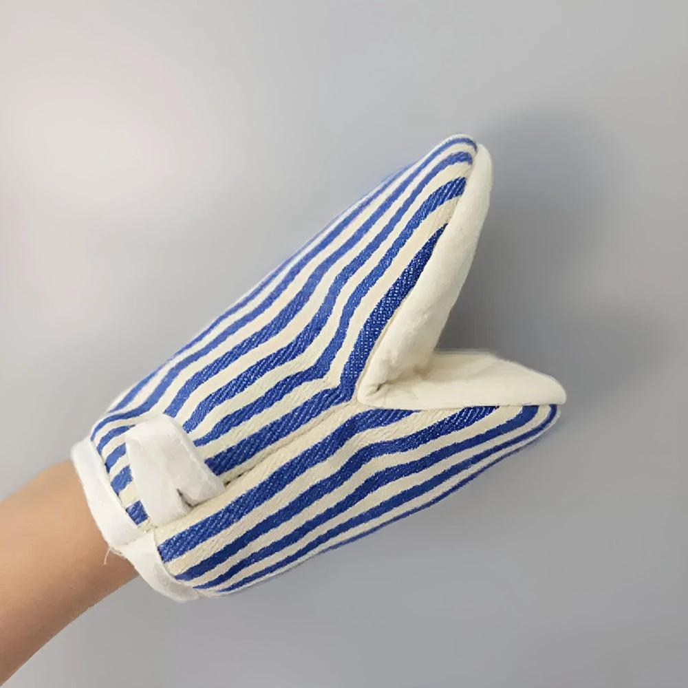 Striped Heat-Resistant Kitchen Mitts by Casa & Beyond