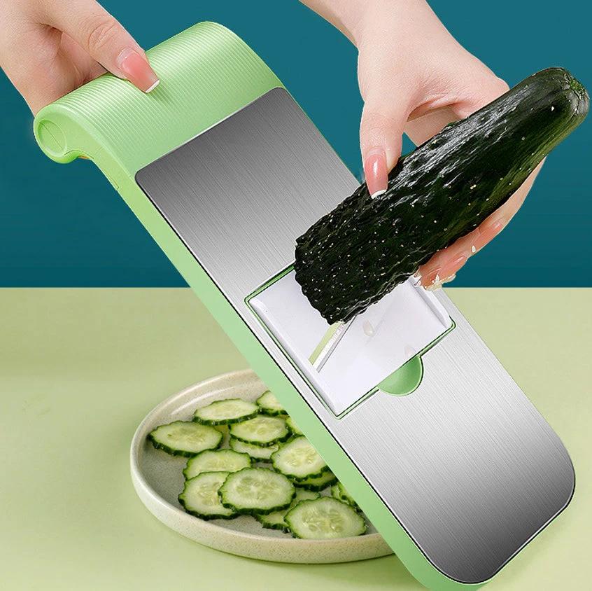 Multifunctional vegetable slicer by Bowlift