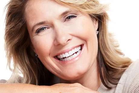 100% Adjustable Whitening Fake Invisible Holeless Braces by BowLift