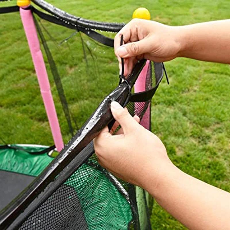 Water sprinkler for trampoline by Bowlift