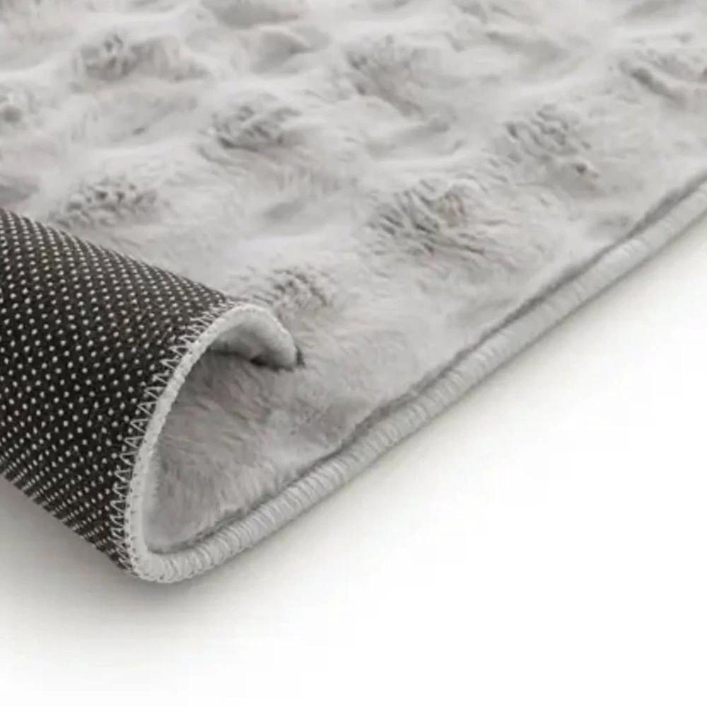 Luxury Faux Fur Pet Mat by Casa & Beyond