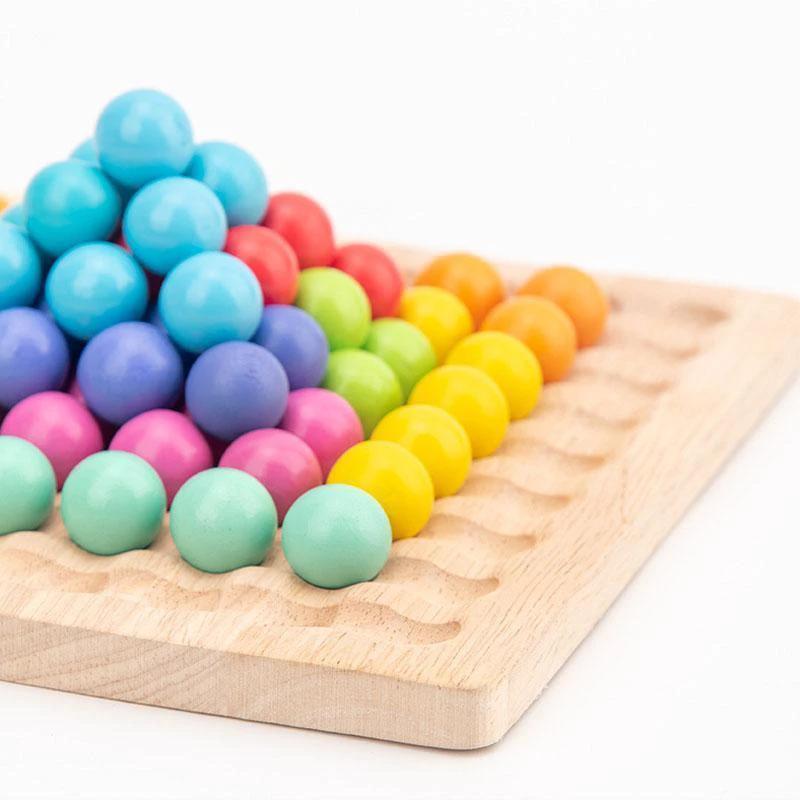 Clip made of wooden beads educational toy by Bowlift