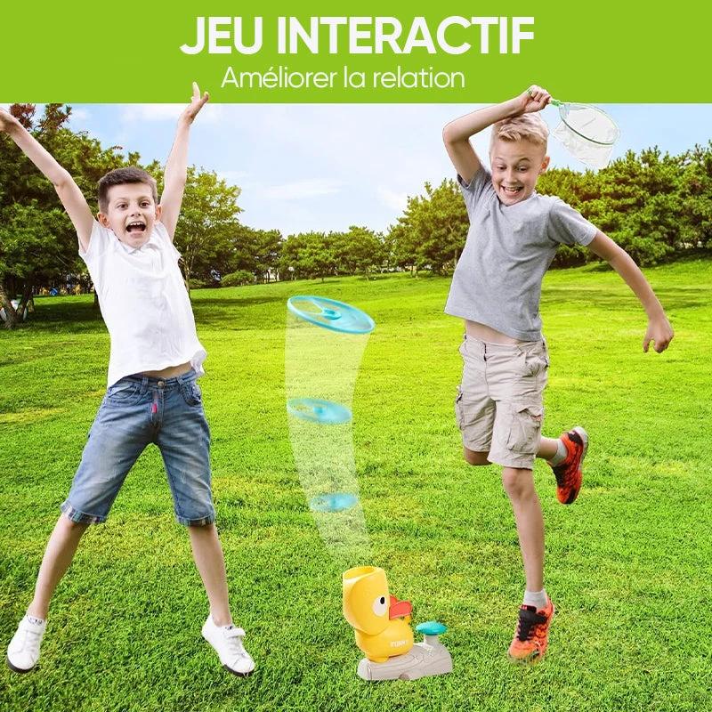 Toy flying ring catapult by Bowlift