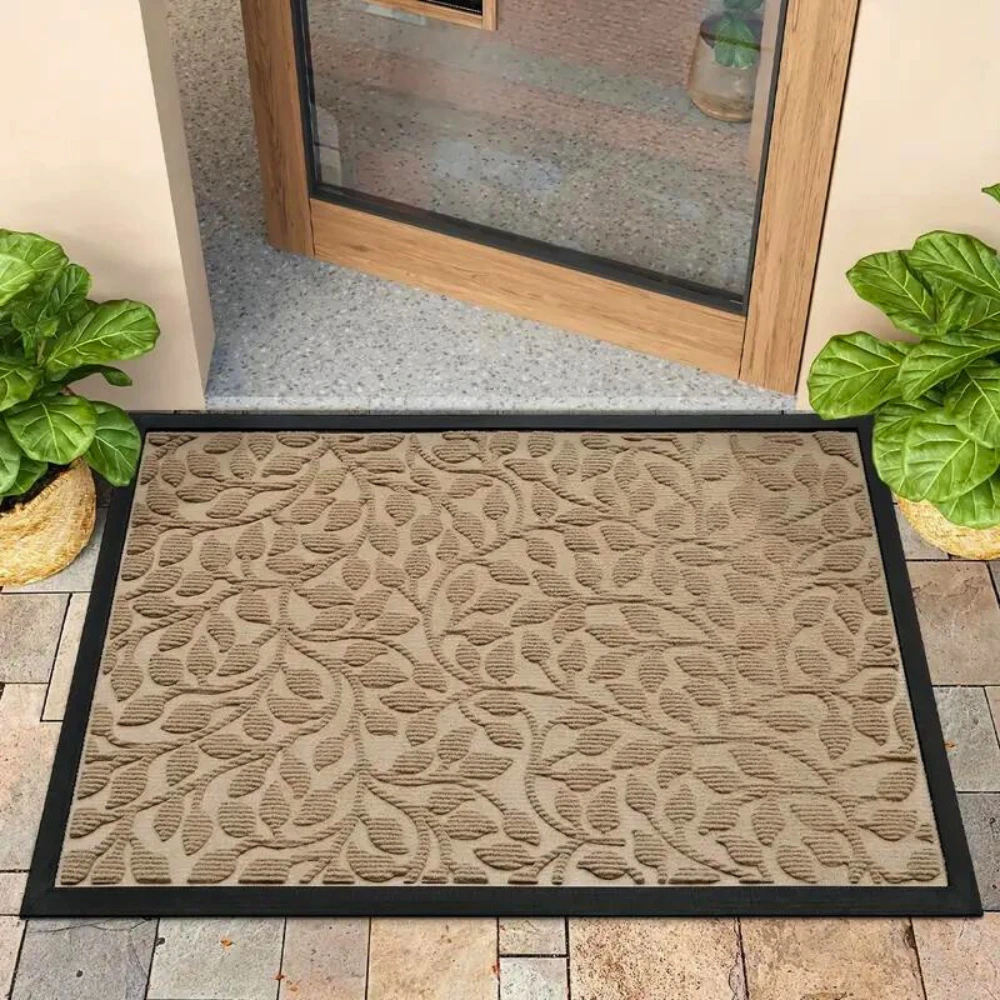 Olive Grove Elegance Door Mat by Casa & Beyond