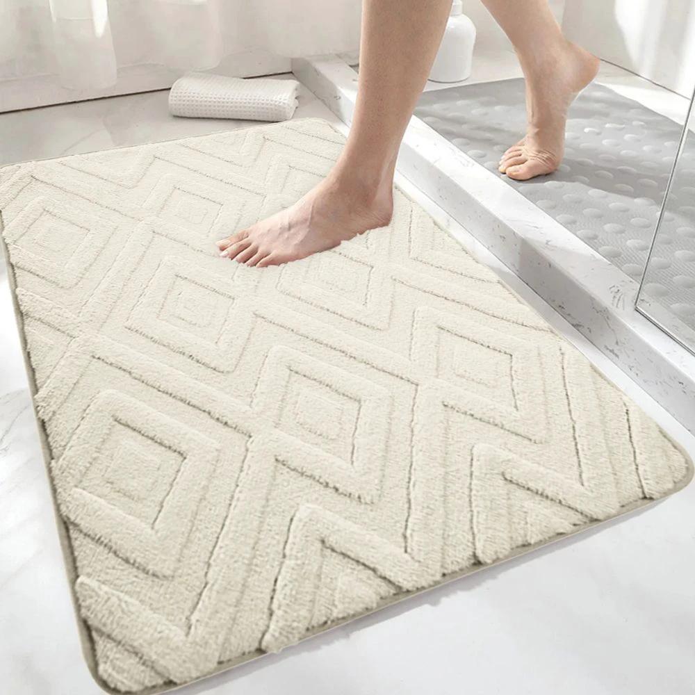 Diamond Jacquard Bath Mat by Casa & Beyond