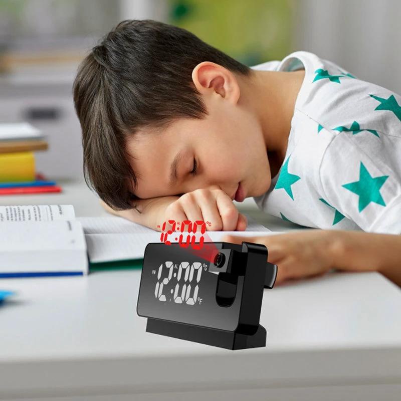 Intelligent digital projection clock by Bowlift