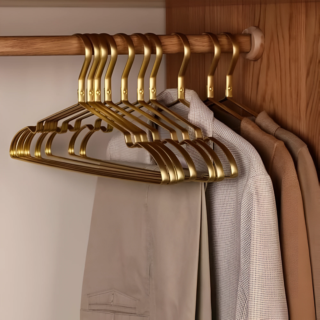 Aluminum Alloy Nonslip Hangers by Casa & Beyond