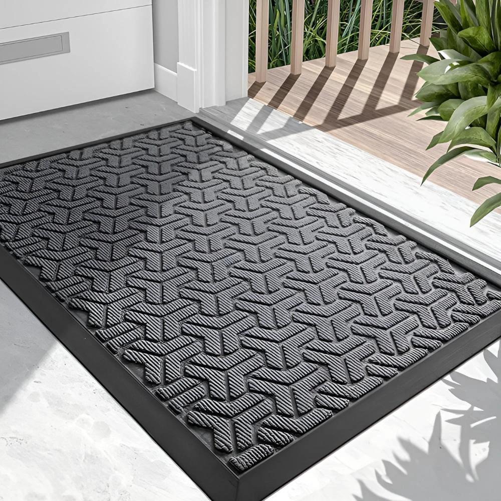 Geometric Entryway Door Mat by Casa & Beyond