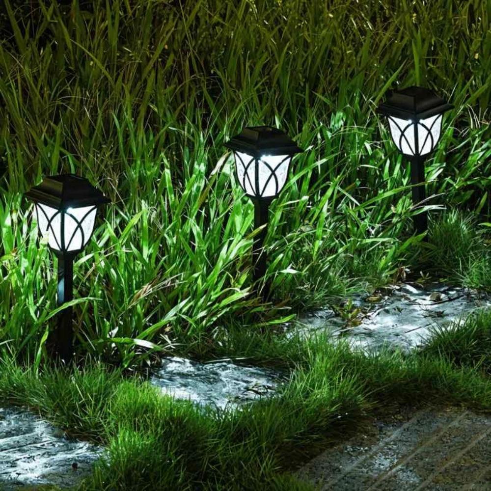 Solar Garden Lantern by Casa & Beyond
