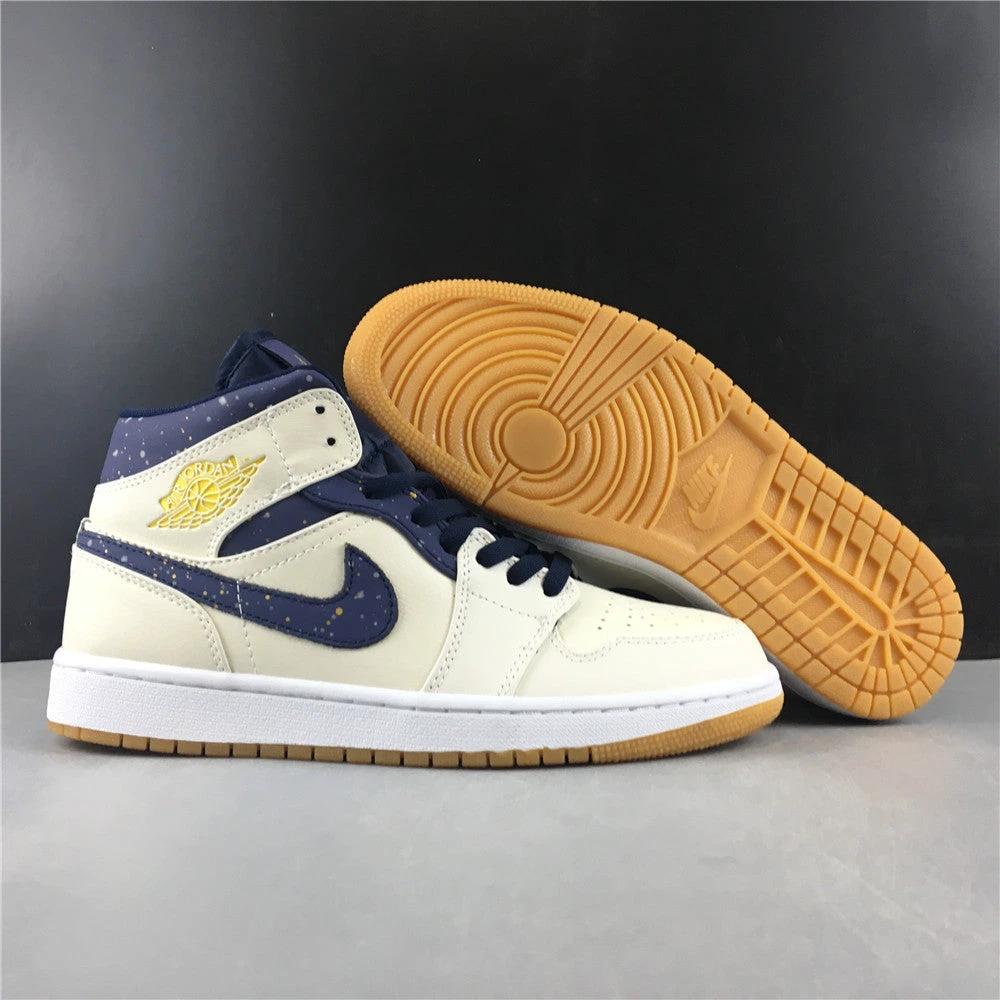 Air Jordan 1 Retro Mid Jeter by Air Jordan