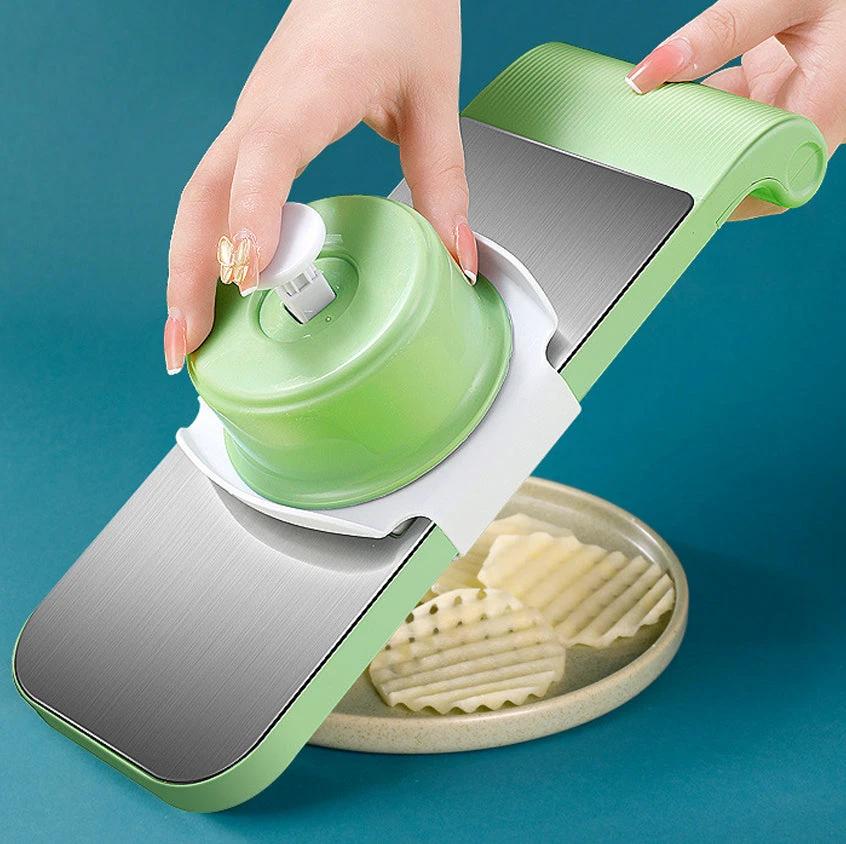 Multifunctional vegetable slicer by Bowlift