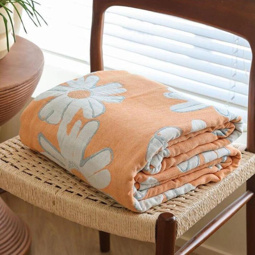 Summer-Ready Daisy Cotton Blanket by Casa & Beyond