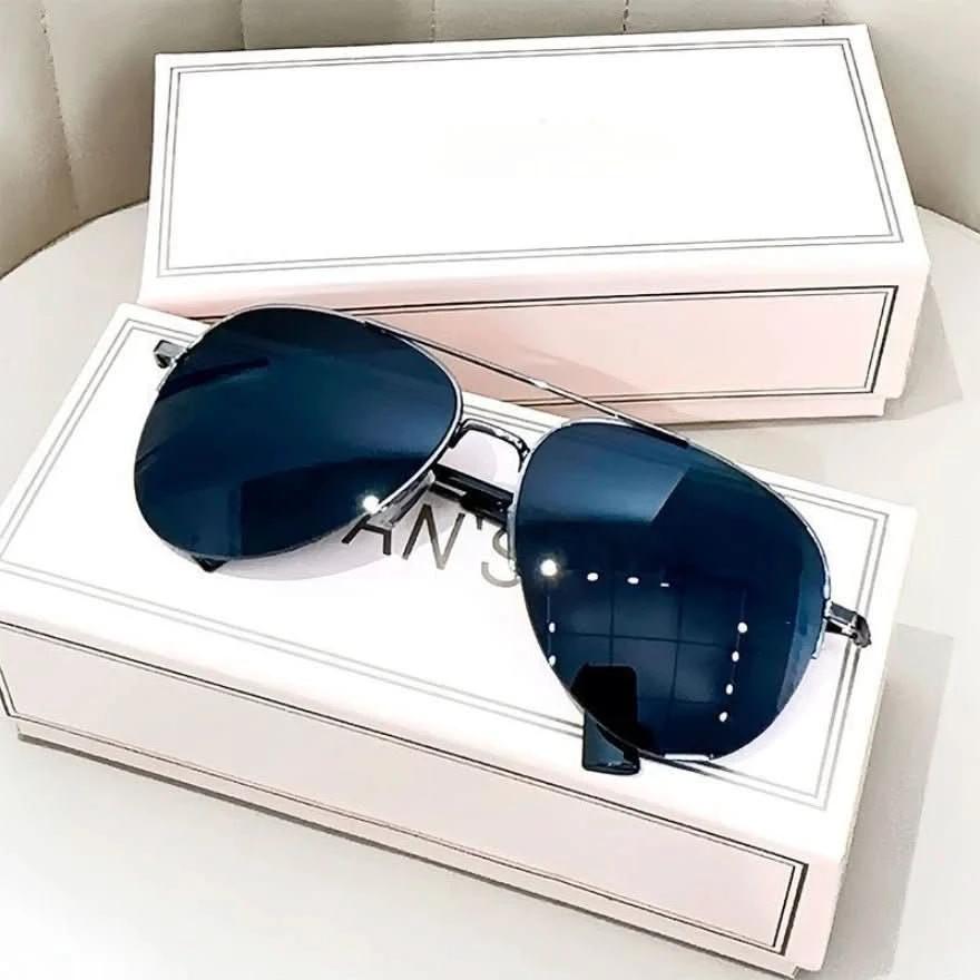 Pilot sunglasses with color gradient and UV400 protection for men by BowLift