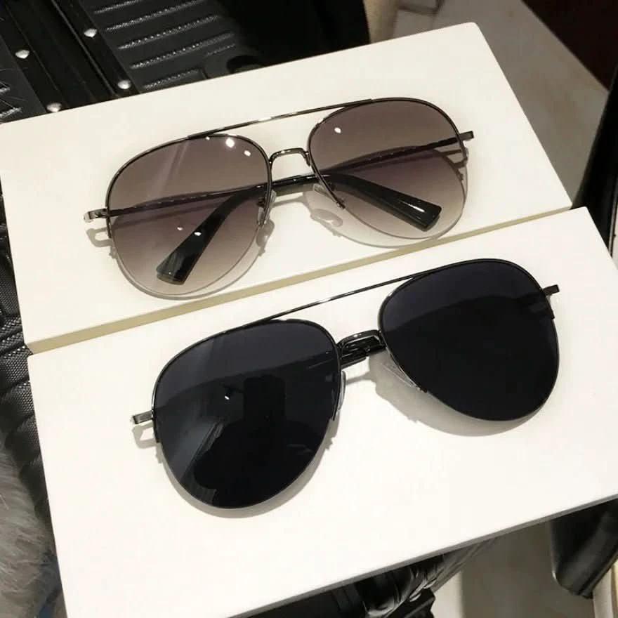Pilot sunglasses with color gradient and UV400 protection for men by BowLift