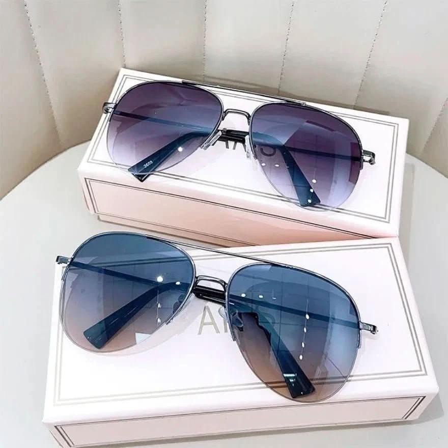 Pilot sunglasses with color gradient and UV400 protection for men by BowLift