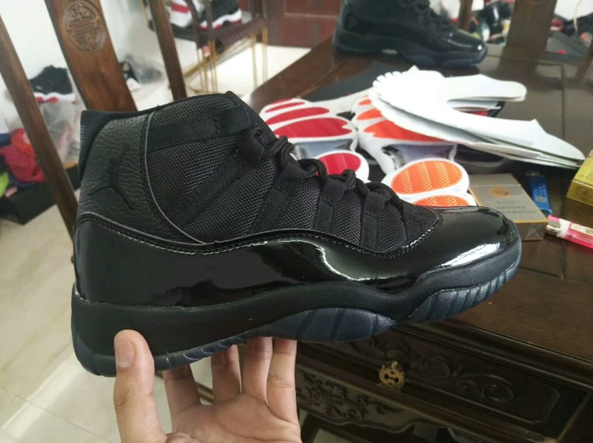 Air Jordan 11 Full Black by Air Jordan