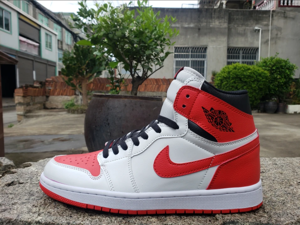 Air Jordan 1 High OG Heritage by Air Jordan