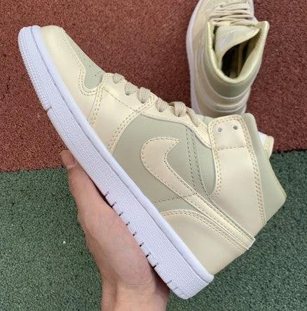 Air Jordan 1 Lemon Yellow Chameleon by Air Jordan