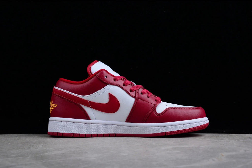 Air Jordan 1 Low OG Chicago by Air Jordan
