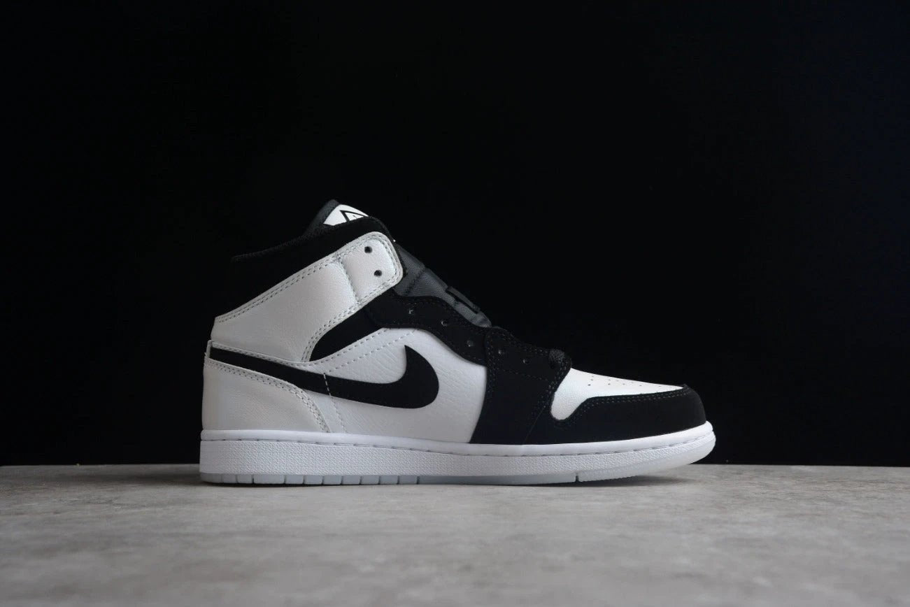Air Jordan 1 Mid Diamond Shorts by Air Jordan