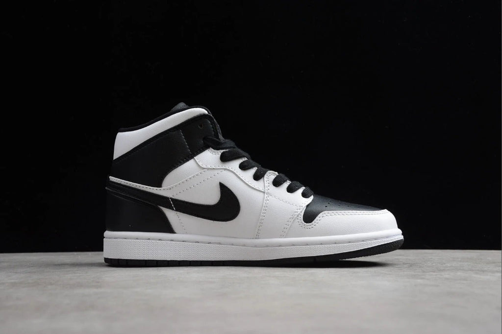 Air Jordan 1 Mid Reverse Black Toe by Air Jordan