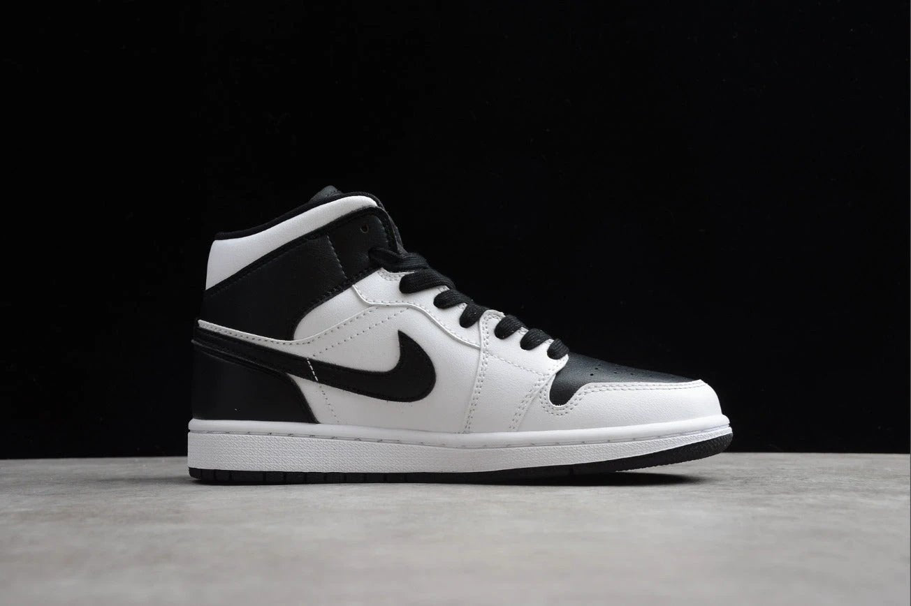 Air Jordan 1 Mid Reverse Black Toe by Air Jordan