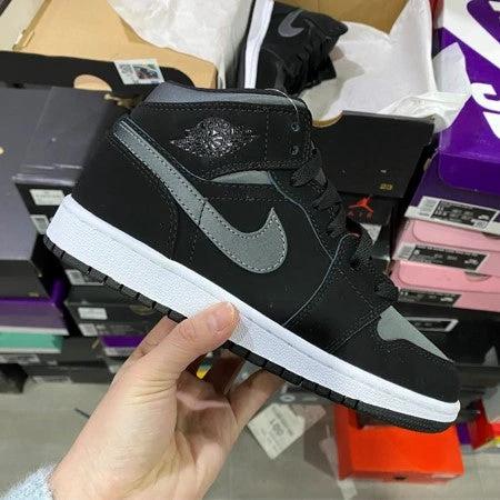 Air Jordan 1 Mid SE GS Black And Green by Air Jordan