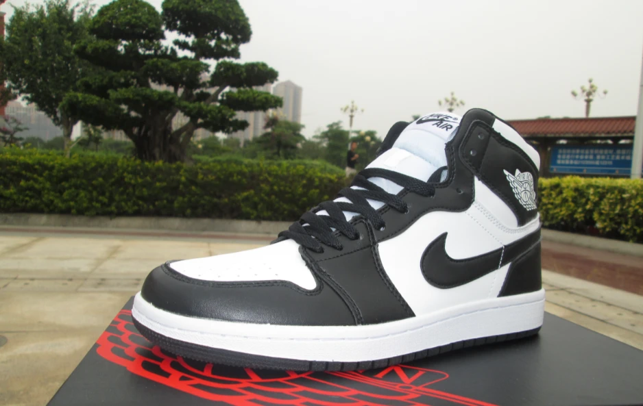 Air Jordan 1 Retro High OG Black White by Air Jordan