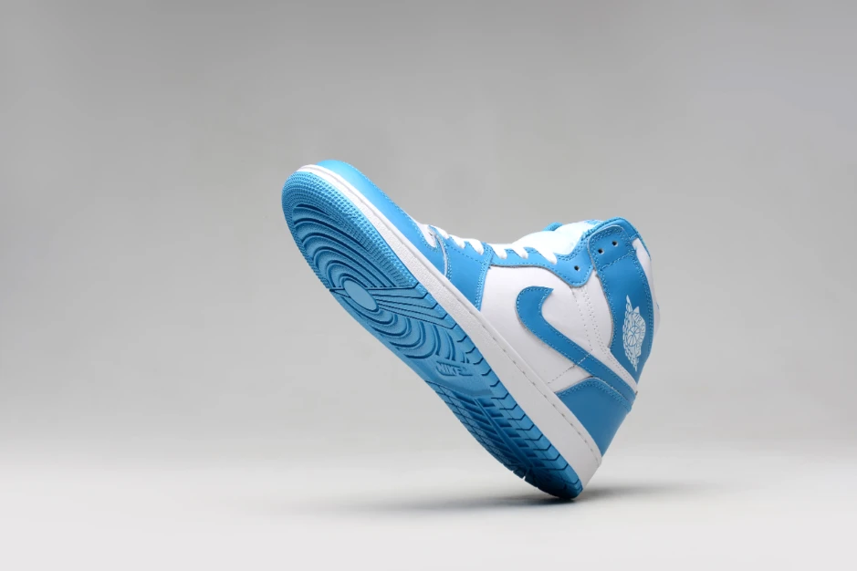 Air Jordan 1 Retro High OG UNC White Powder Blue by Air Jordan