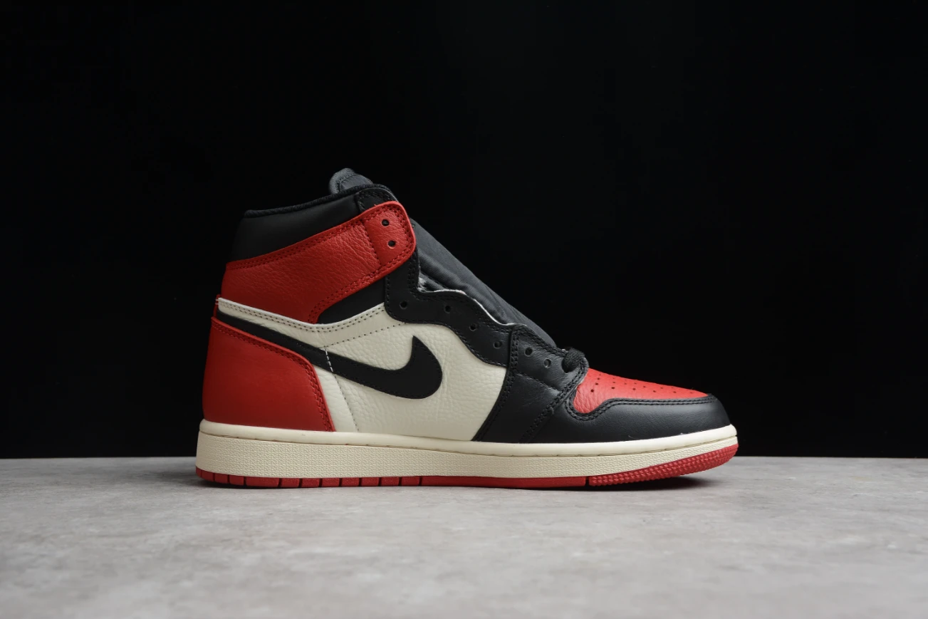 Air Jordan 1 Retro High OG White Red Black by Air Jordan