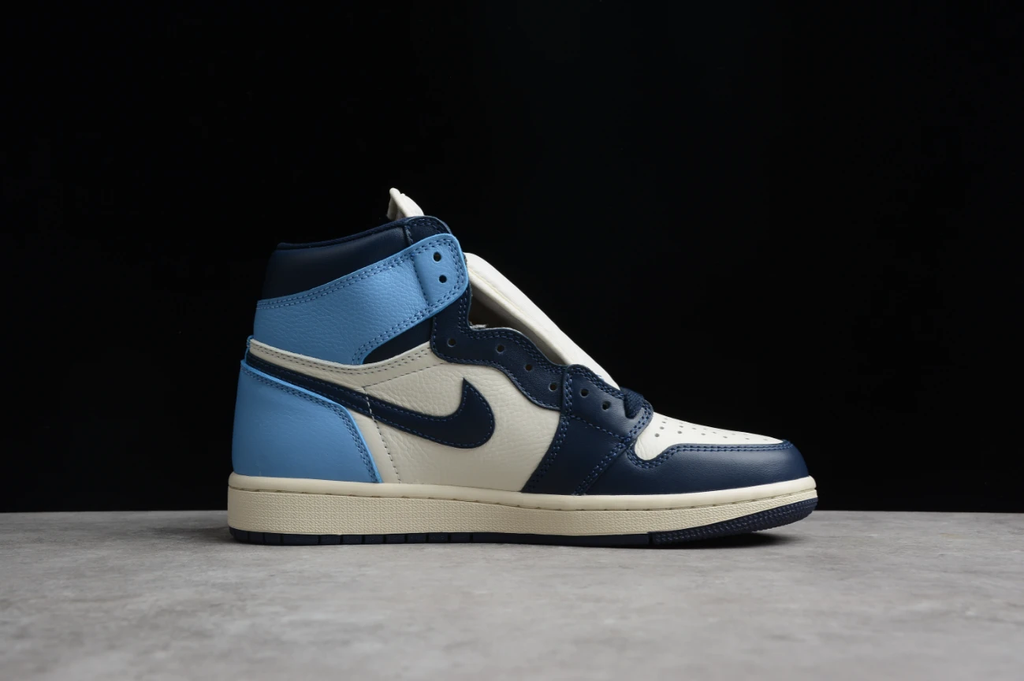 Air Jordan 1 Retro High OG 'Obsidian' by Air Jordan
