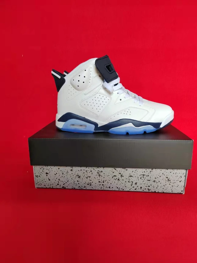 Air Jordan 6 Midnight Navy 2022 by Air Jordan