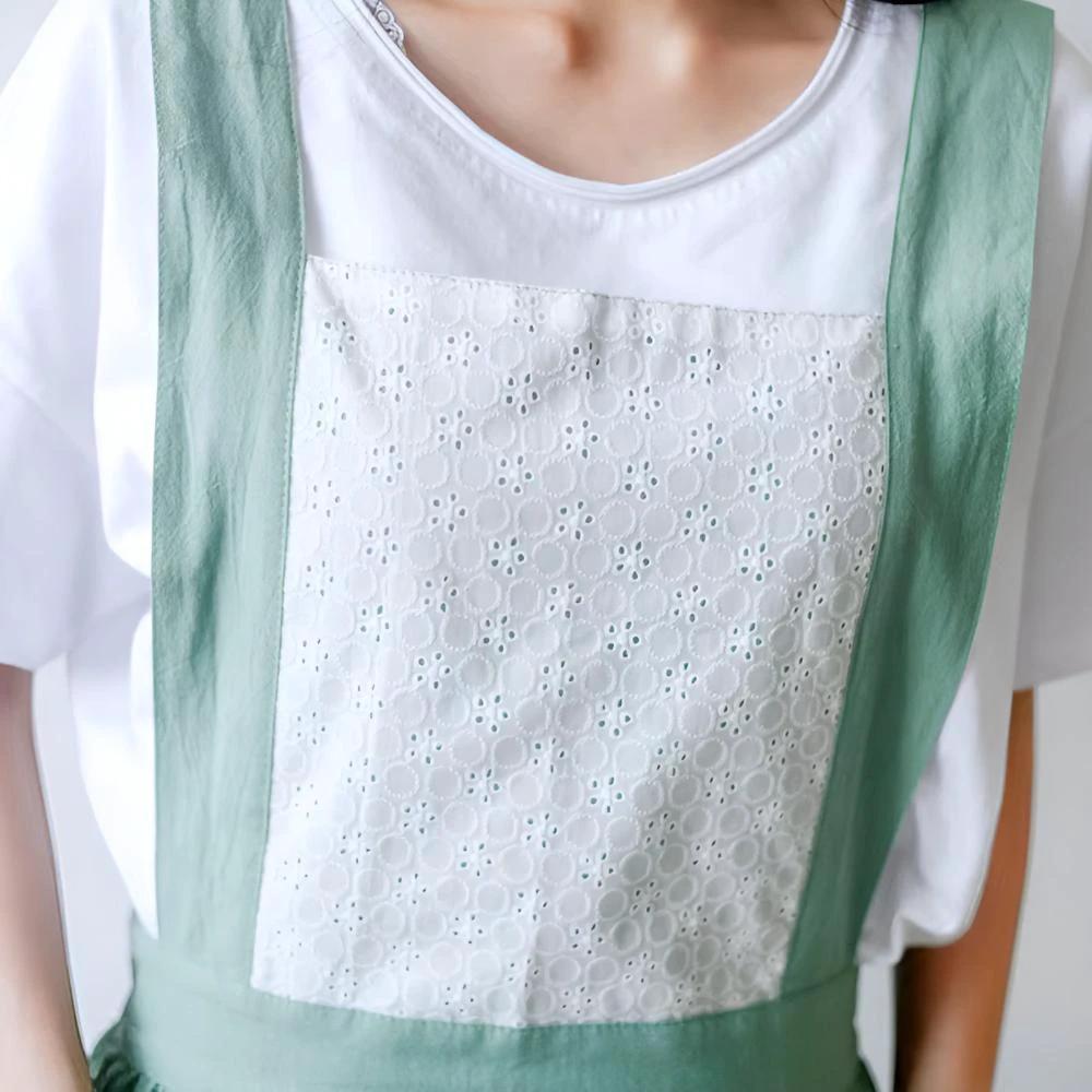 Chic Ruffle Pocket Apron by Casa & Beyond