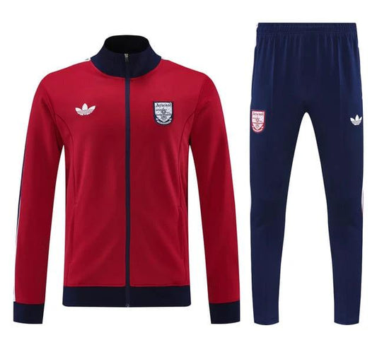 Arsenal 2025-26 Soccer Training Set – Retro Royalty in Red and Navy by Soccer Jersey
