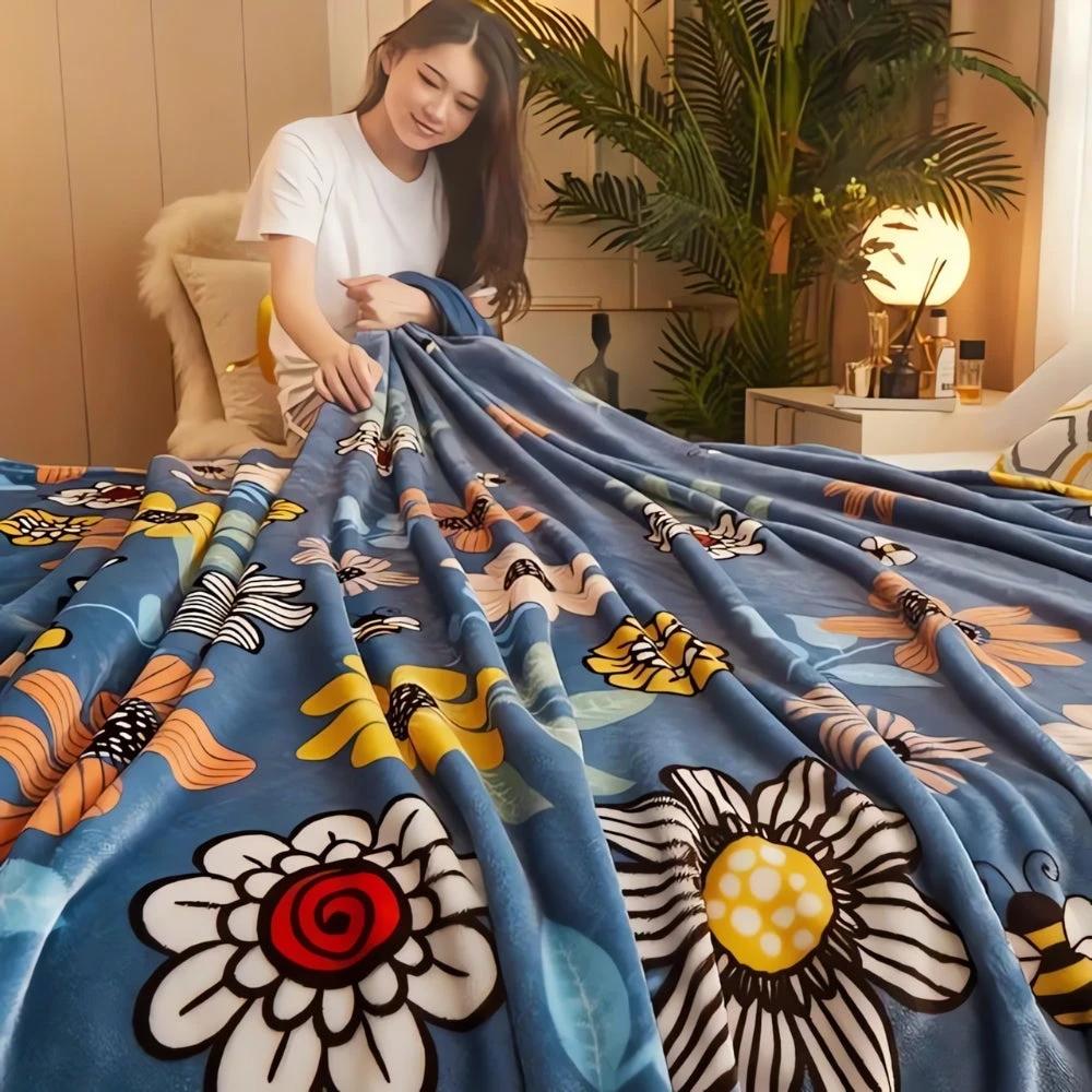 Bloombee Retro Floral Soft Blanket by Casa & Beyond