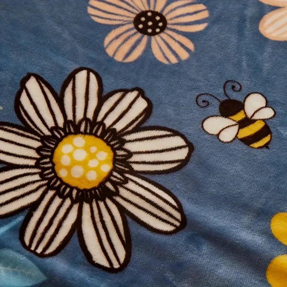 Bloombee Retro Floral Soft Blanket by Casa & Beyond