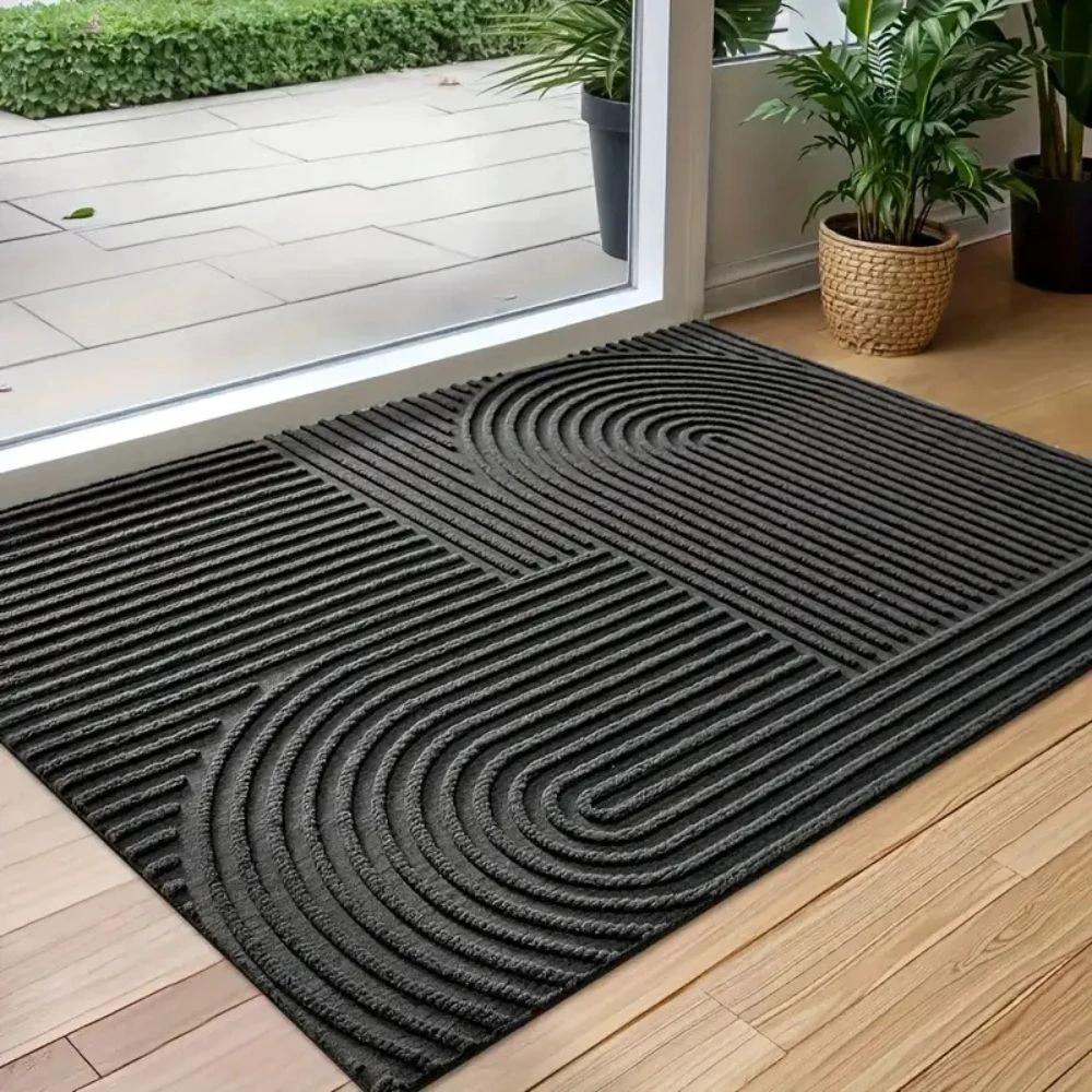 Curved Thread Line Door Mat by Casa & Beyond