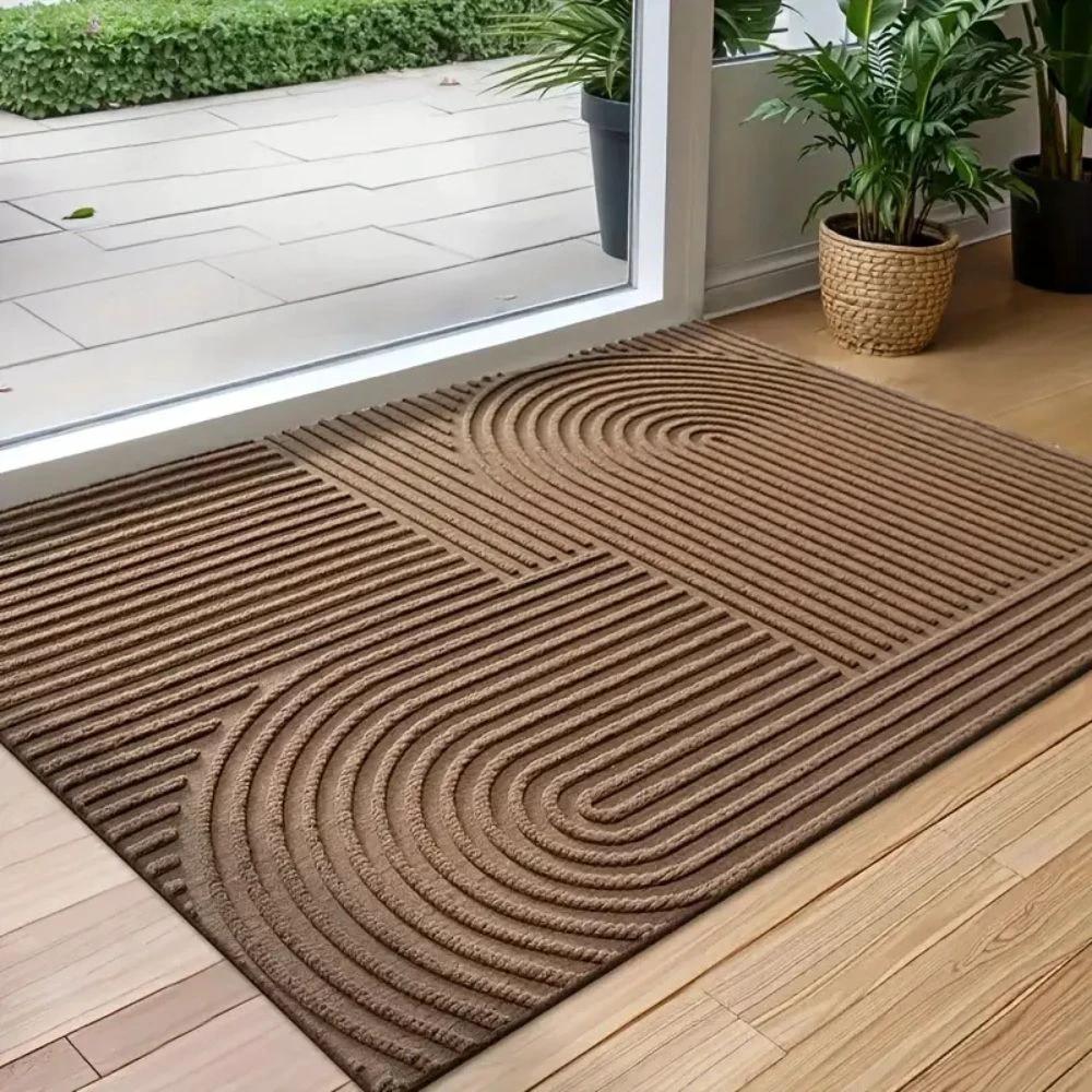 Curved Thread Line Door Mat by Casa & Beyond