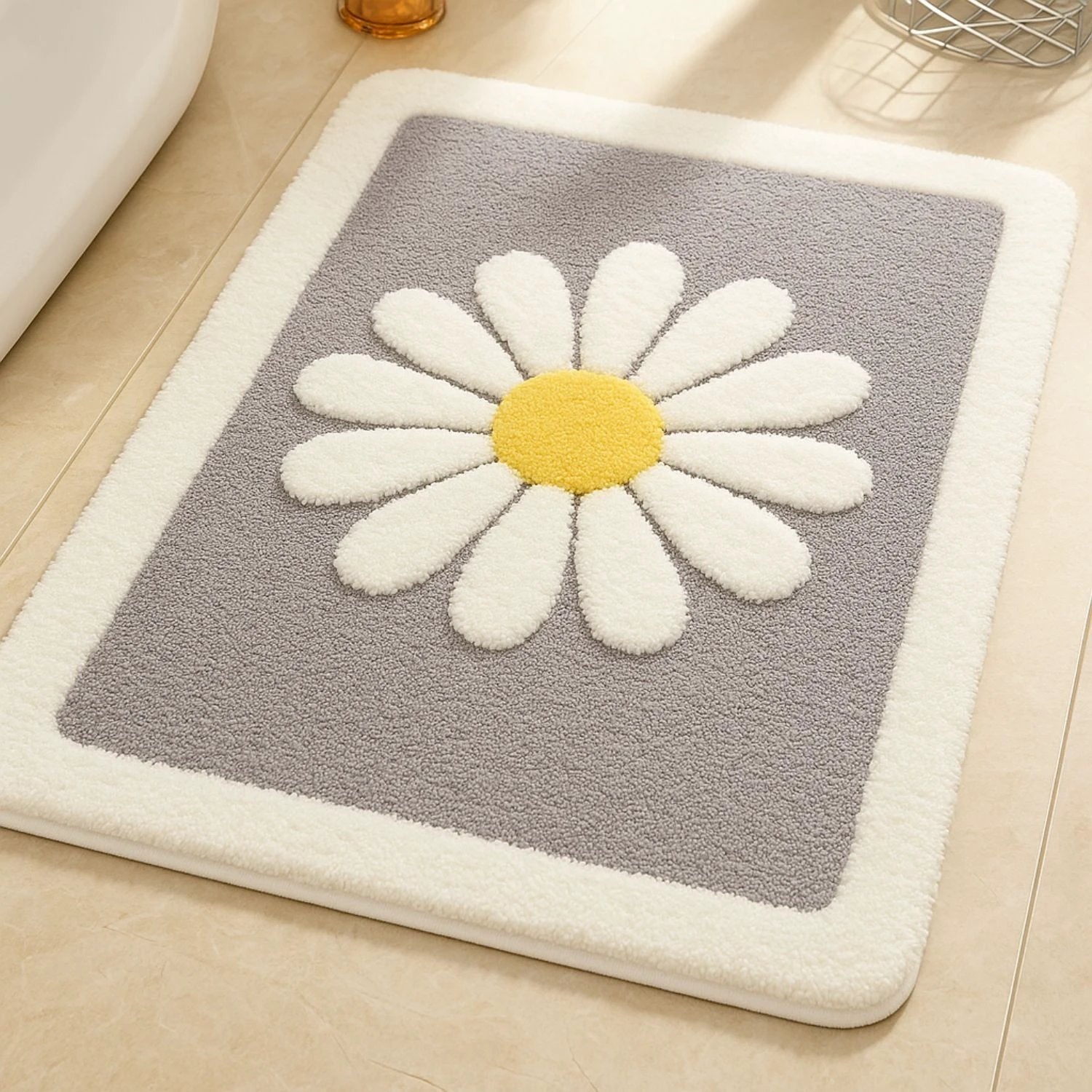 Charming Daisy Bloom Bath Mat by Casa & Beyond