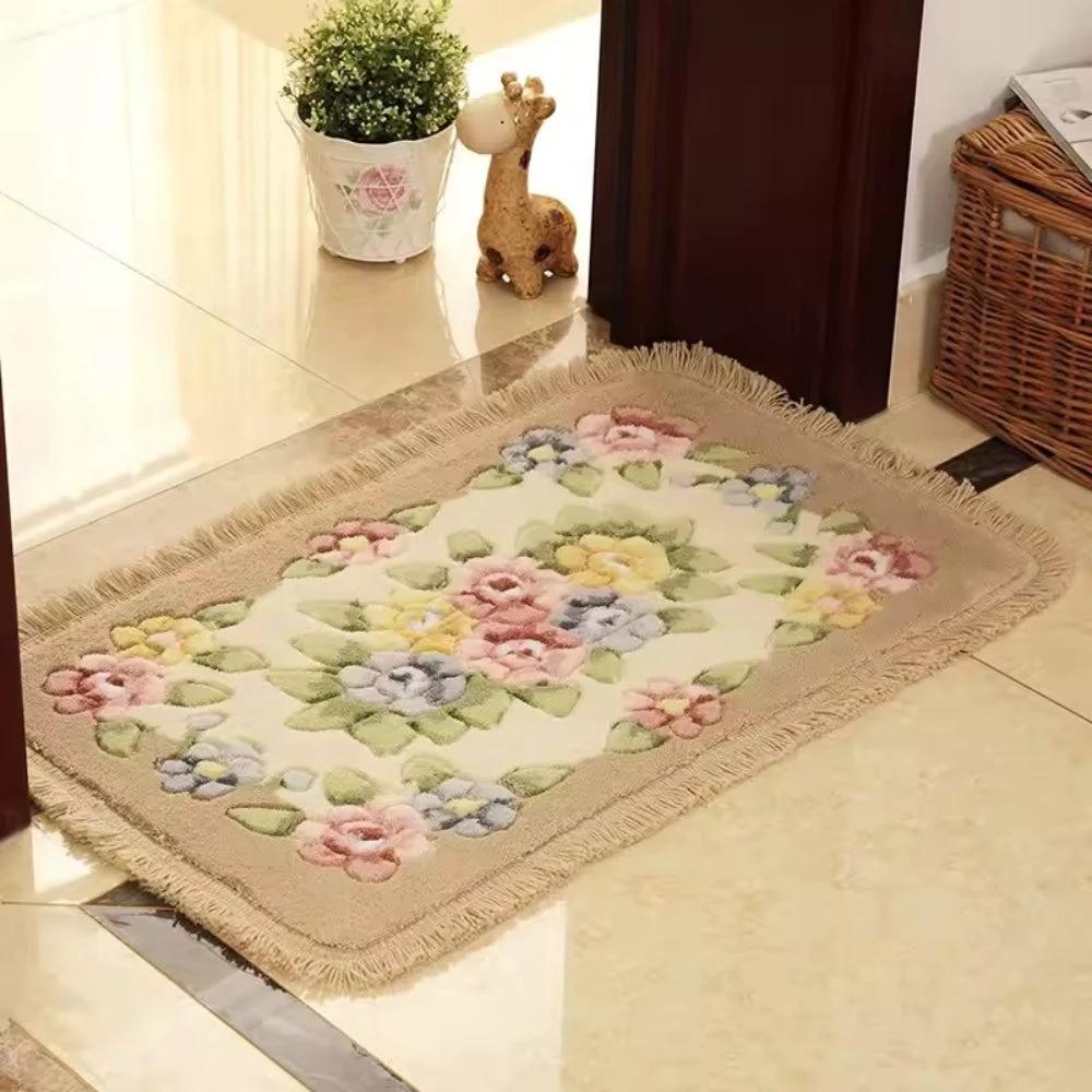 Classic Floral Bloom Bath Mat by Casa & Beyond