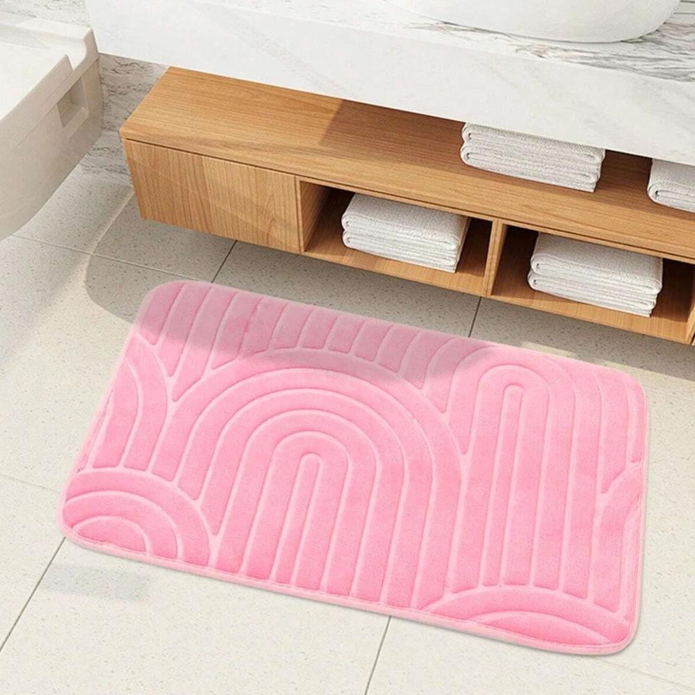 Concentric Arches Cashmere Bath Mat by Casa & Beyond