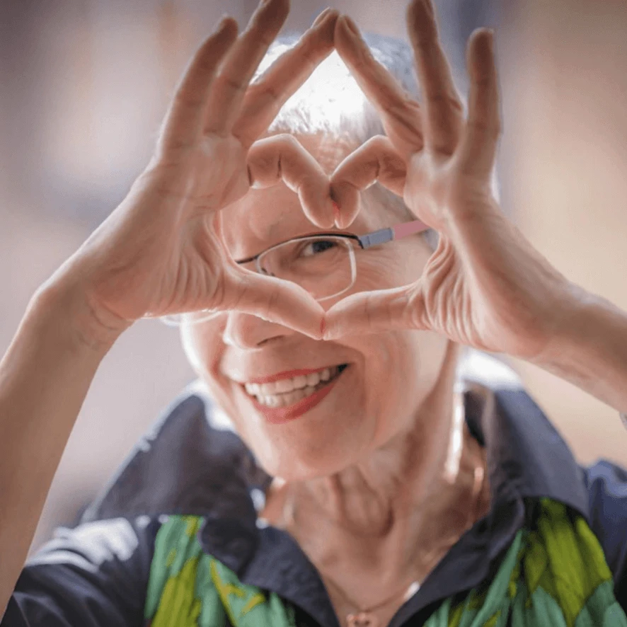 Rechargeable Invisible Hearing Aid by Bowlift