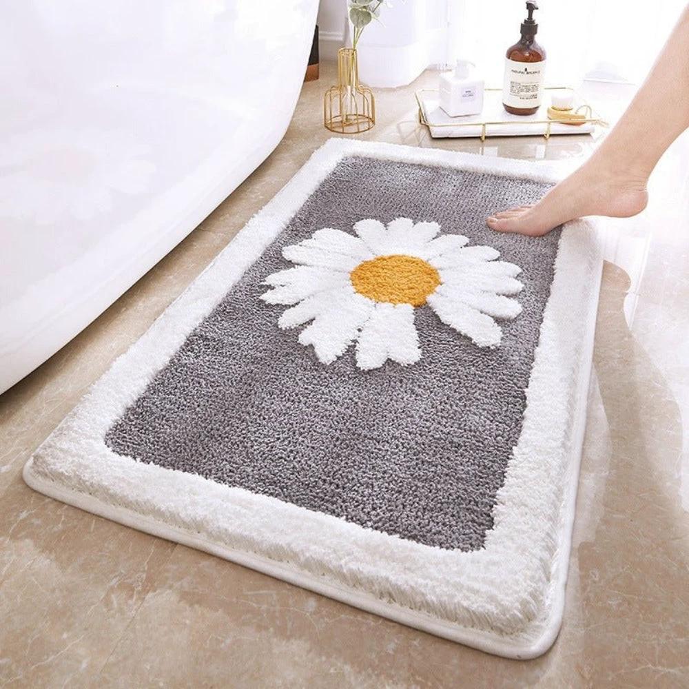 Fleur Plush Floral Bath Mat by Casa & Beyond