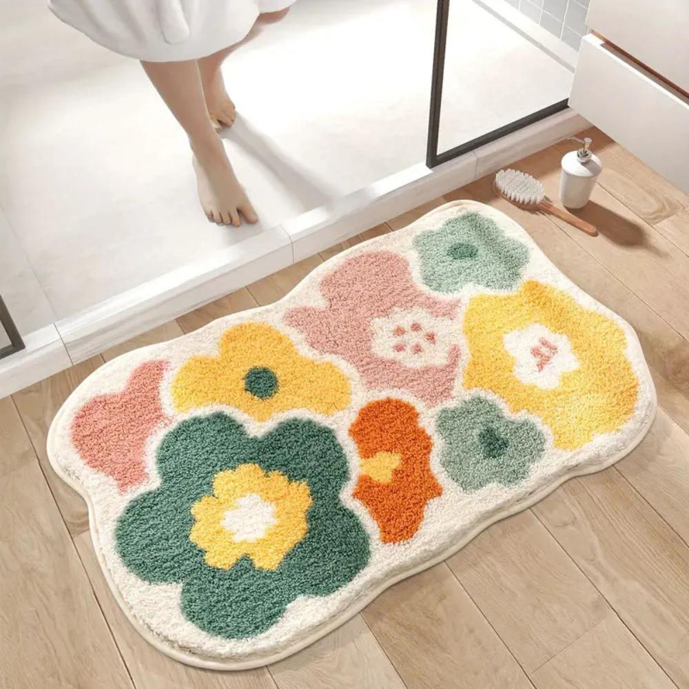Floral Tufted Absorbent Bath Mat by Casa & Beyond