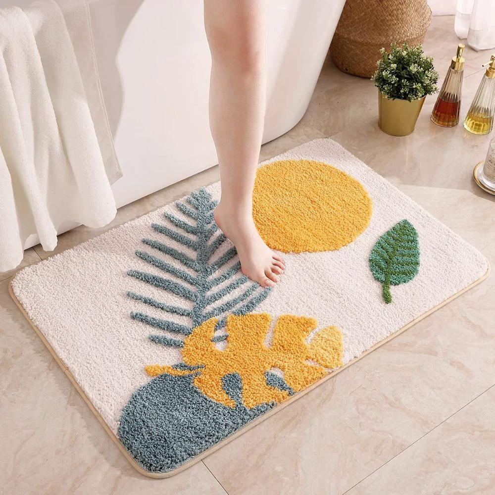 Floral Non-Slip Bathmat by Casa & Beyond