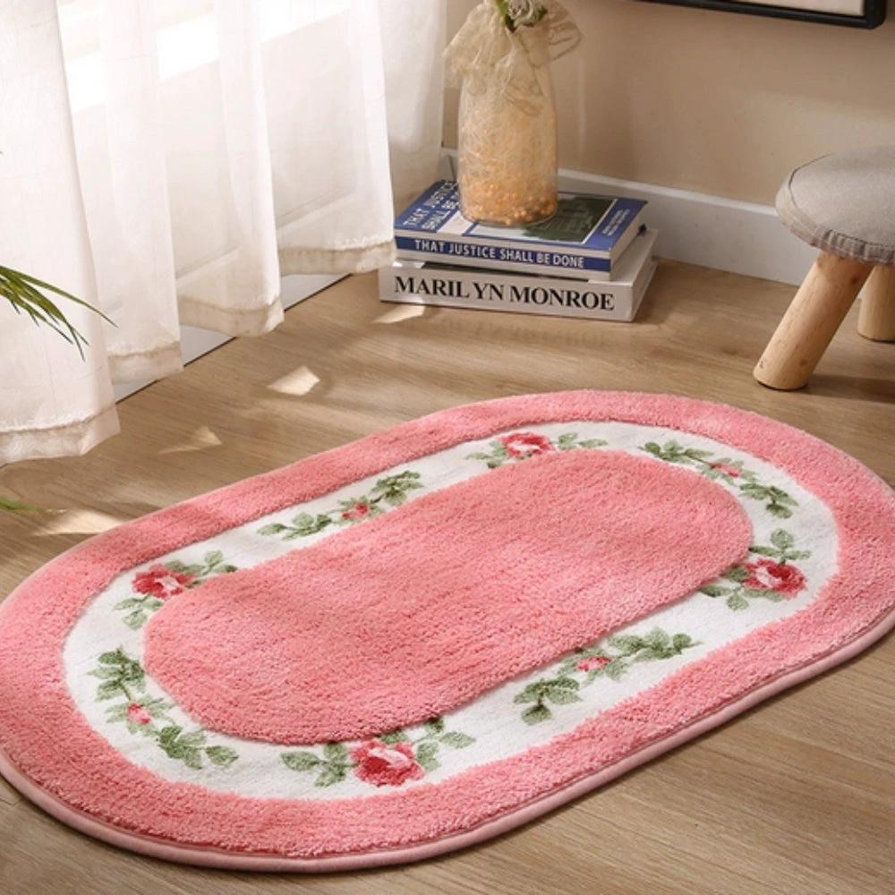 Floral Oval Plush Bath Mat by Casa & Beyond.
