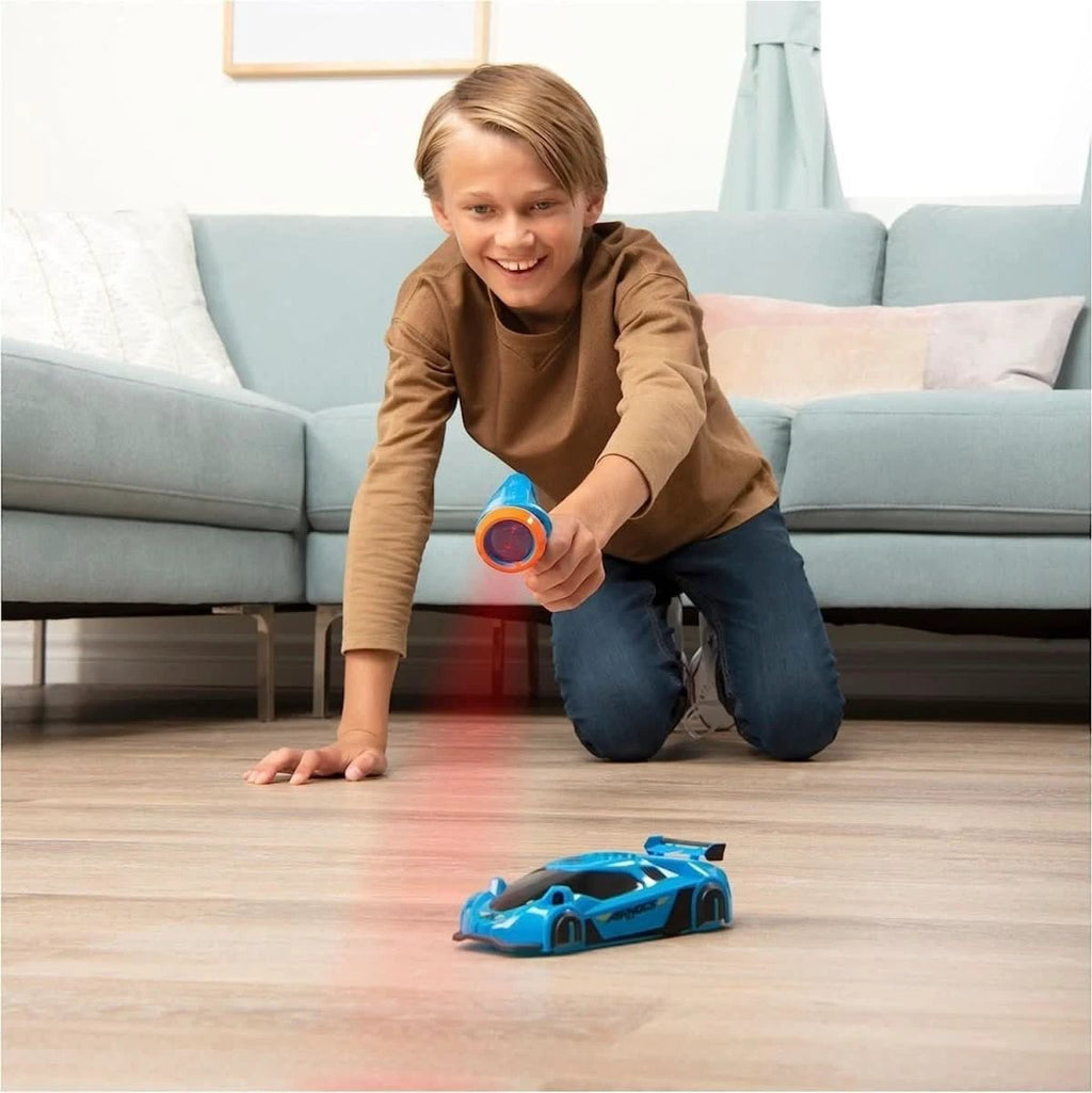 Laser-controlled wall climbing RC car by BowLift