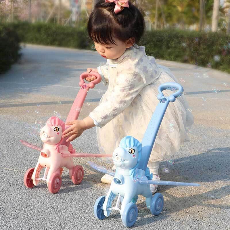 BubblePony | Magical bubble fun - Hand-pushed unicorn bubble machine for children by BowLift